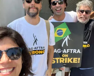 Wagner Moura participa de ato em apoio à greve dos atores de Hollywood