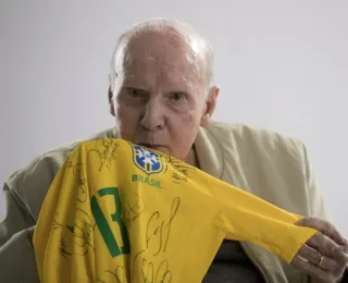 Zagallo apresenta "melhora" após ser internado no Rio com infecção