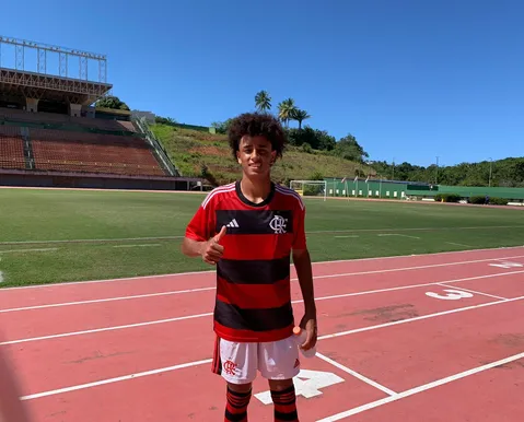 Artilheiro na semifinal, atacante do Flamengo divide mérito dos gols