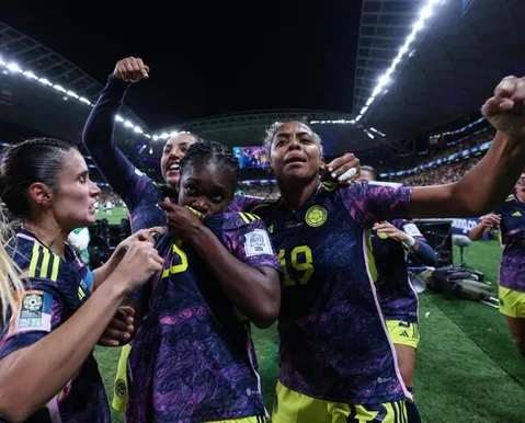 Colômbia vence Alemanha e se coloca no caminho do Brasil na Copa