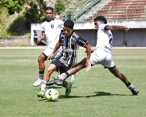 Flamengo e Atlético-MG disputam a final da Copa 2 de Julho sub -15