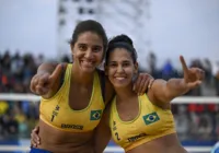 Ana e Duda vencem canadenses por 2x0 e garantem ouro no vôlei de praia