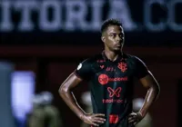 Após empate, Vitória tem volante suspenso e lateral em avaliação do DM