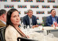 Após queixas, Jerônimo promete receber prefeitos em outubro