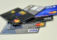 Aprovado texto-base de projeto que limita juros do cartão