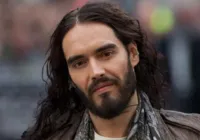Ator Russell Brand é acusado em Nova York por agressão sexual em 2010