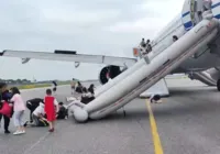 Avião faz pouso de emergência em Cingapura após incêndio no motor