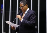Bancada negra é criada na Câmara e emociona deputados