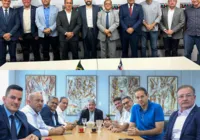 Bloco 'G8' da Alba cobra mais espaço no governo em reunião com líderes