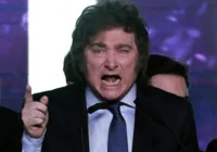 Bolsonaristas usaram verba da Câmara para fazer campanha por Milei