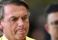 Bolsonaro, traído no próprio ninho e fica light na hora mais infernal