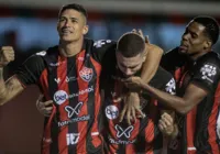 Com Osvaldo em noite de garçom, Vitória vence o Guarani no Barradão