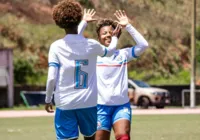 Com direito a goleada, Mulheres de aço garantem vaga na final