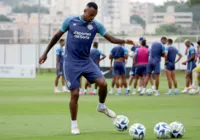 Com incômodo muscular, Raul Gustavo é dúvida para pegar o Fluminense