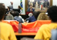 Comissão adia de novo votação de projeto contra casamento homoafetivo