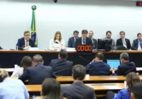 Comissão do Congresso aprova relatório da LDO de 2024