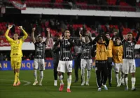 Corinthians vence Estudiantes nos pênaltis e vai às semifinais