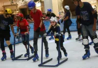 Crianças do Instituto de Cegos da Bahia vivem experiência no gelo