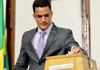 Deputado se arrepende de não não ter votado em Jerônimo; assista