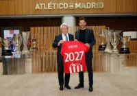 Diego Simeone renova com Atlético de Madrid até 2027