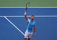 Djokovic vence Fritz e vai à semifinal do US Open