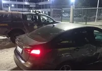 Dois homens são presos carro roubado em Feira de Santana