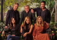 Elenco de Friends se reúne para se despedir de Matthew Perry