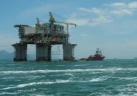 Em forte queda, petróleo atinge valores mínimos desde julho