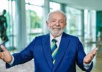 Em pronunciamento, Lula defende democracia e união do país