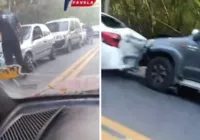 Engavetamento provoca lentidão na Estrada do Derba