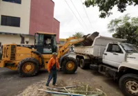 Equipes da prefeitura tentam superar estragos causados pelas chuvas
