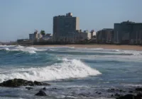 Especialistas avaliam riscos de praias impróprias em Salvador