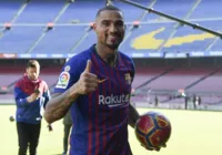 Ex-Barcelona, Boateng assume que mentiu ao dizer que prefere Messi
