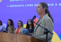 Ex-atletas lamentam saída de Ana Moser do Ministério do Esporte