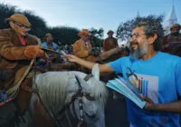 Festa de Uauá é encerrada com distribuição de livros e cortejo