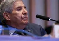 General Heleno começa a depor na CPMI do 8 de janeiro; assista