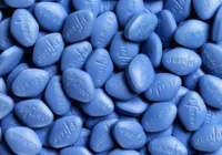 Homem de 32 anos toma dose dobrada de Viagra e fica cego de um olho