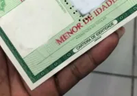 Homem é preso com RG falso para realizar teste em clube de futebol