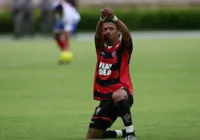 Ídolo do Vitória enaltece poder do Barradão: “Elemento muito forte”