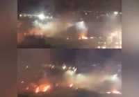 Incêndio de grande proporção atinge mata próxima à Estação Pirajá