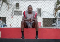 Jogador do Vitória é vítima de racismo: "Por isso Hitler matava vocês"