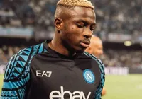 Lesão muscular deve afastar Osimhen do Napoli por um mês imagem