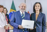 Lula recebe credenciais de 13 novos embaixadores