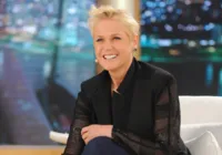 Mesmo disfarçada, Xuxa já foi reconhecida até em motel e sex shop