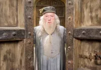 Morre Michael Gambon, ator que viveu Dumbledore em "Harry Potter"