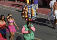 Novo sistema evita filas, mas ambulantes expõem velhos problemas