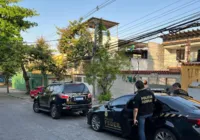 PF prende gerente de banco que fraudava cartões do INSS