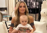 Paris Hilton após críticas sobre aparência do filho: 'cruéis'