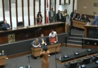 Pela segunda vez, sessão na Alba dura apenas seis minutos