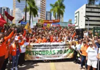 Petroleiros comemoram os 70 anos da Petrobras em Salvador